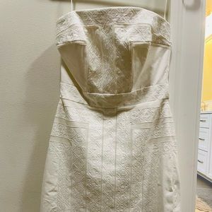 size 0 White House Black Market knee length white dress
